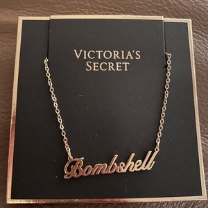 Victoria’s Secret bombshell necklace